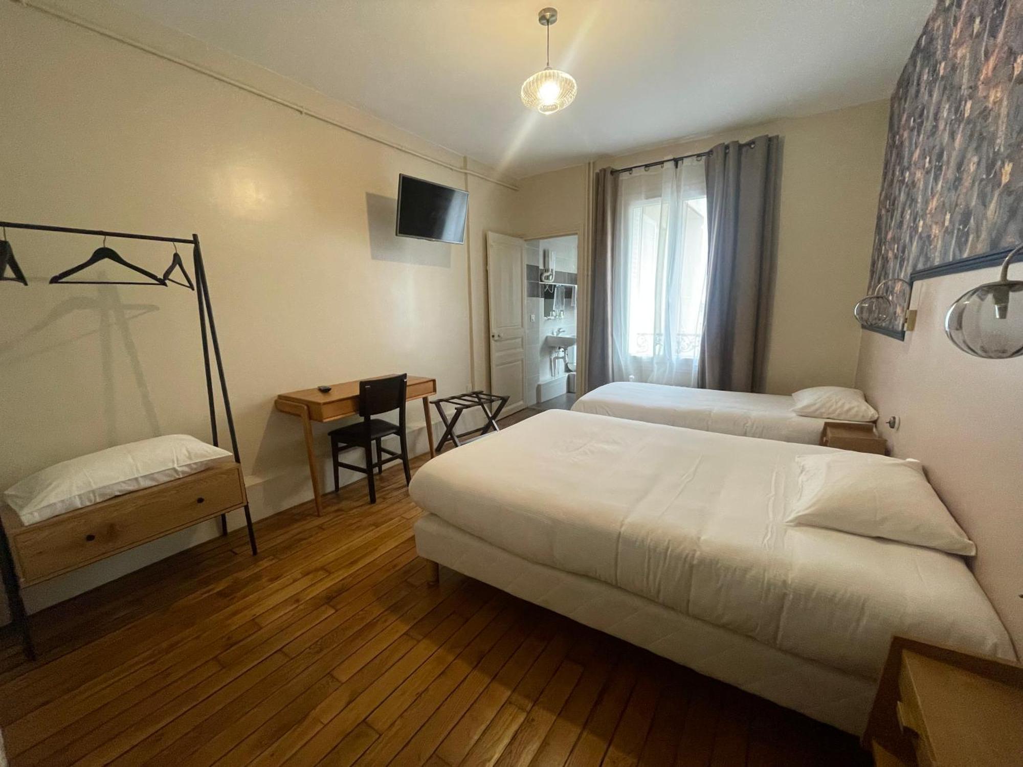 Le Florus Hotel Montrouge Exterior photo