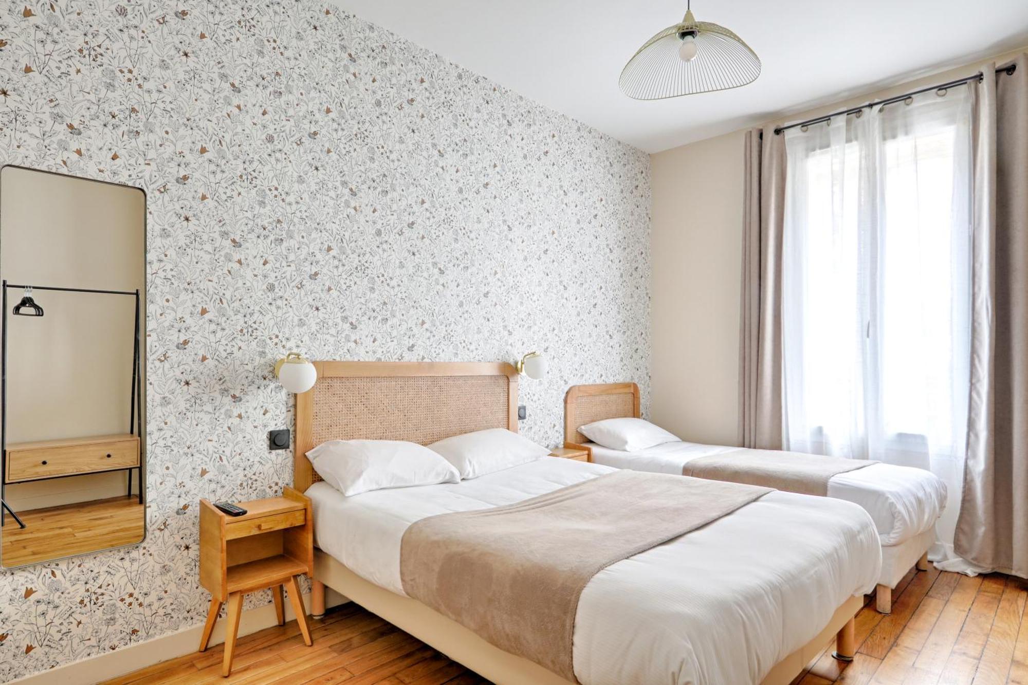 Le Florus Hotel Montrouge Exterior photo